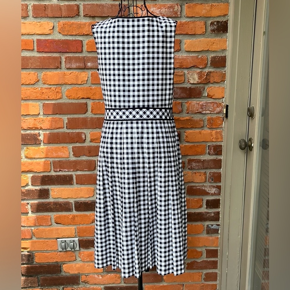 NWOT Talbots Blue & White Gingham Check Sleeveless Pleated Dress Size 8P - Picture 3 of 15
